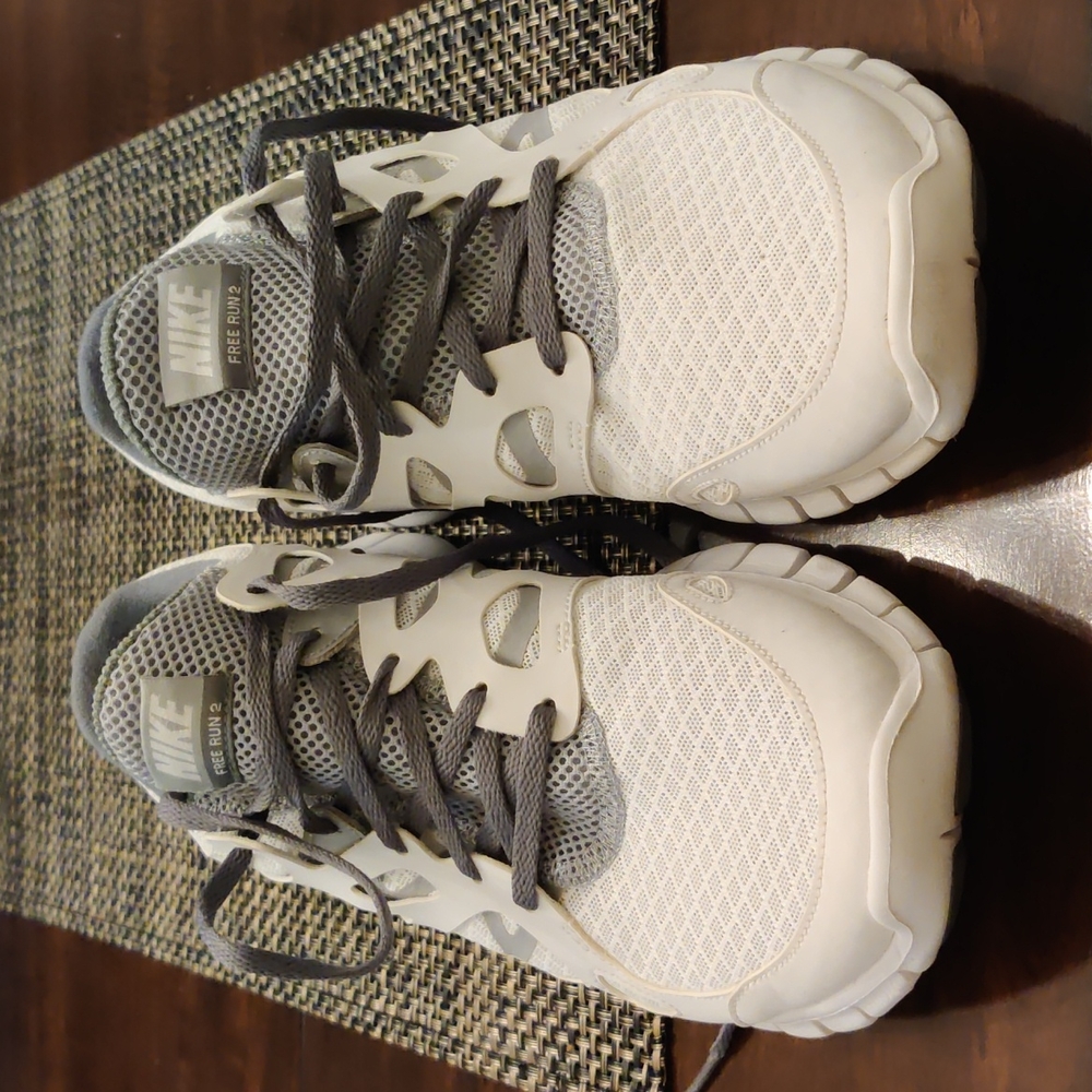 Nike Mens Free Run 2 White Gray Size 10